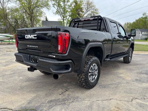 Used 2022 GMC Sierra 3500 AT4 w/ AT4 Preferred Package AWD/4WD image 5