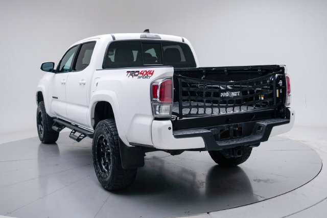 Used 2021 Toyota Tacoma TRD Sport w/ TRD Premium Sport Package AWD/4WD image 3