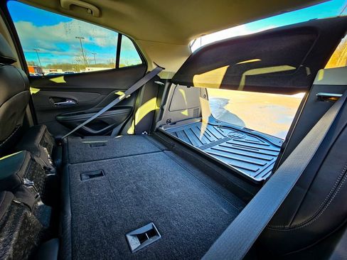 Used 2019 Buick Encore Preferred image 32