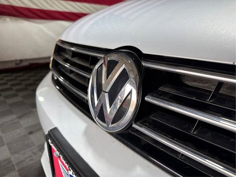 Used 2017 Volkswagen Jetta S image 18