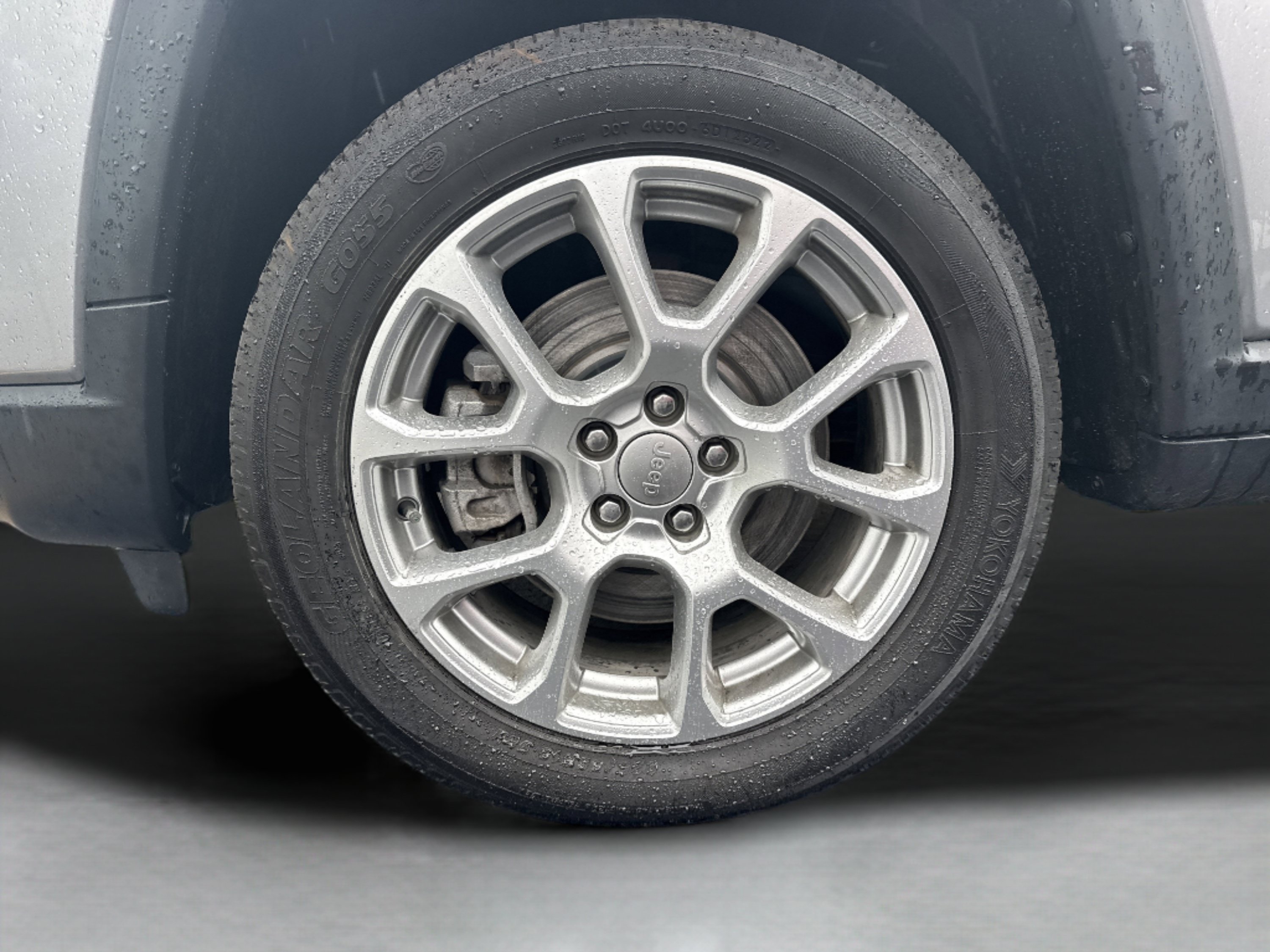 Used 2023 Jeep Compass Latitude AWD/4WD image 28