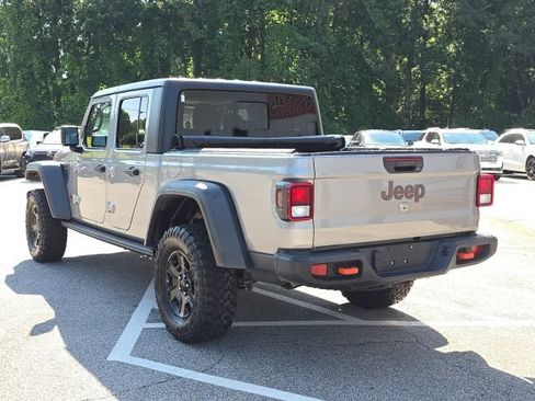 Used 2020 Jeep Gladiator Mojave w/ Cold Weather Group AWD/4WD image 3