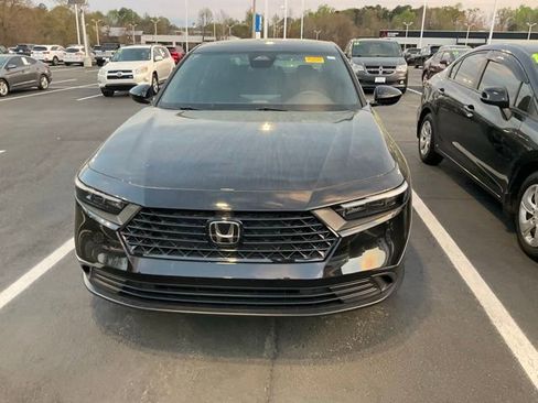 Used 2024 Honda Accord Sport image 13