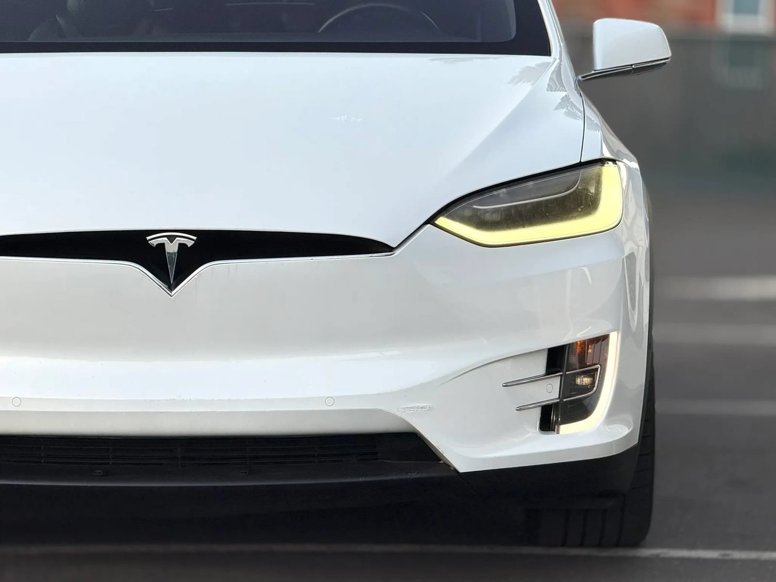 Used 2018 Tesla Model X 75D AWD/4WD image 7