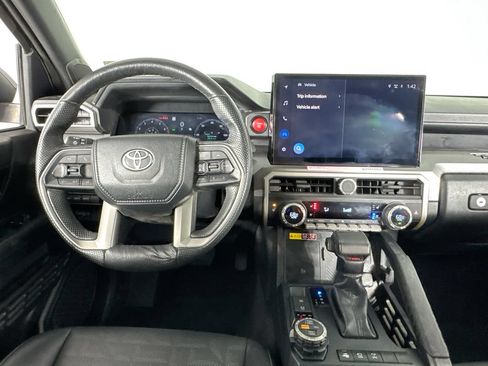 Used 2024 Toyota Tacoma TRD Off-Road w/ TRD Off Road Premium Package AWD/4WD image 15