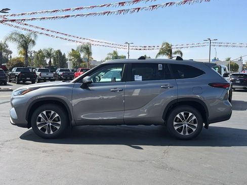 New 2026 Toyota Highlander XLE AWD/4WD image 6