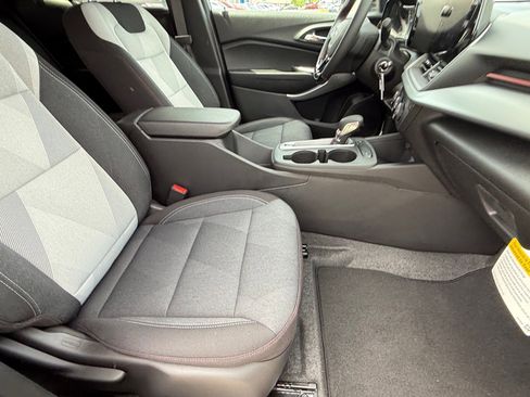 New 2026 Chevrolet Trax RS w/ Driver Confidence Package FWD image 10