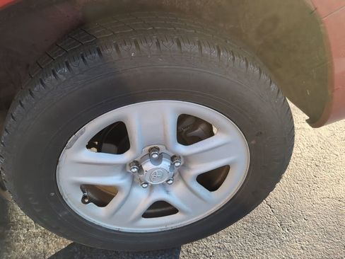 Used 2012 Toyota RAV4 Base w/ Value Pkg image 9