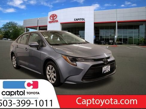 Used 2024 Toyota Corolla LE image 1
