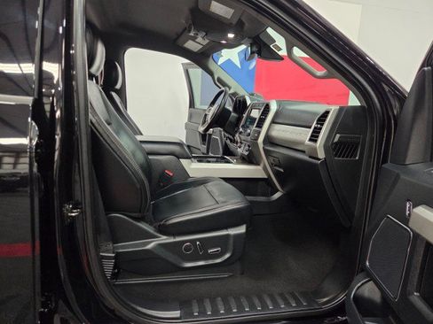 Used 2019 Ford F250 Lariat w/ Lariat Ultimate Package image 72