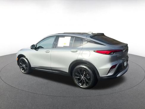 Used 2025 Buick Envista Sport Touring image 10