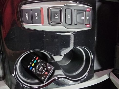 Used 2021 Honda Pilot Touring image 22
