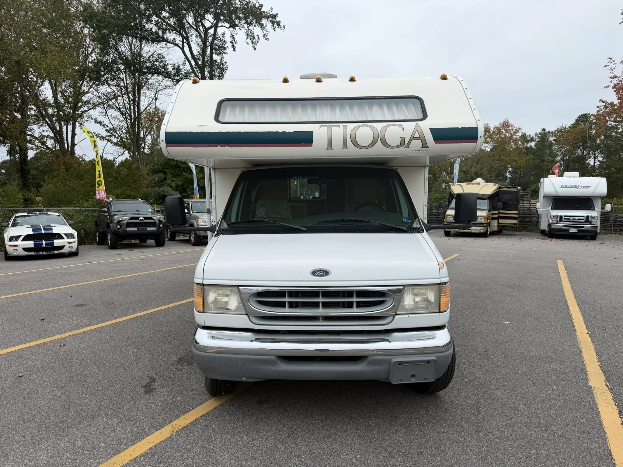 Used 1998 Ford E-350 and Econoline 350 RWD image 8