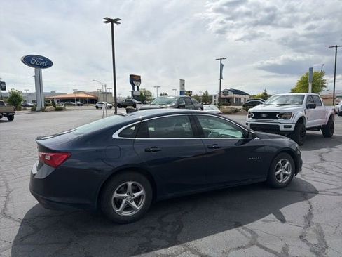 Used 2017 Chevrolet Malibu LS FWD image 5