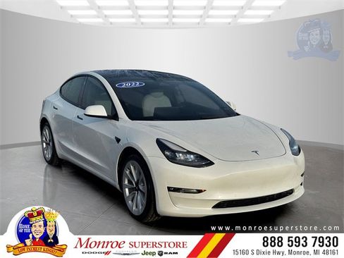 Used 2022 Tesla Model 3 Long Range image 1