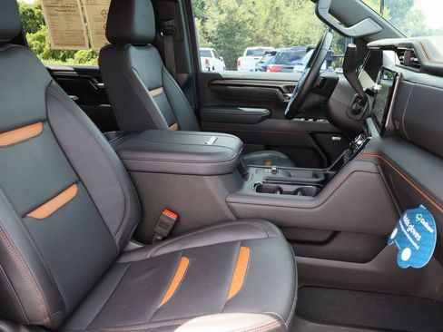 Certified 2025 GMC Sierra 2500 AT4 w/ AT4 Premium Plus Package AWD/4WD image 30