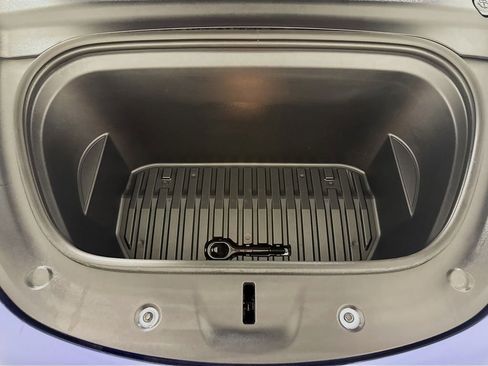 Used 2024 Tesla Model Y Long Range image 30