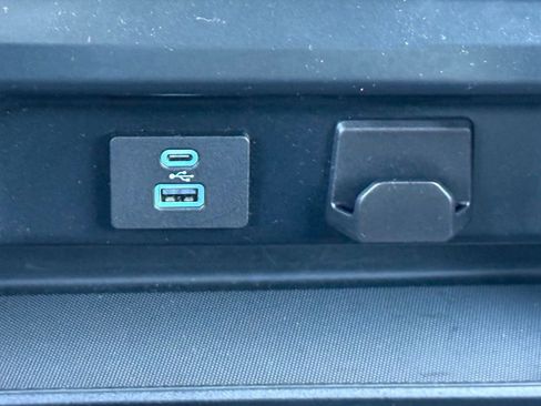 Certified 2023 Ford F150 XLT image 22