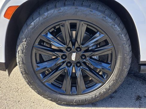 Used 2022 Cadillac Escalade ESV Sport w/ Touring Package image 9