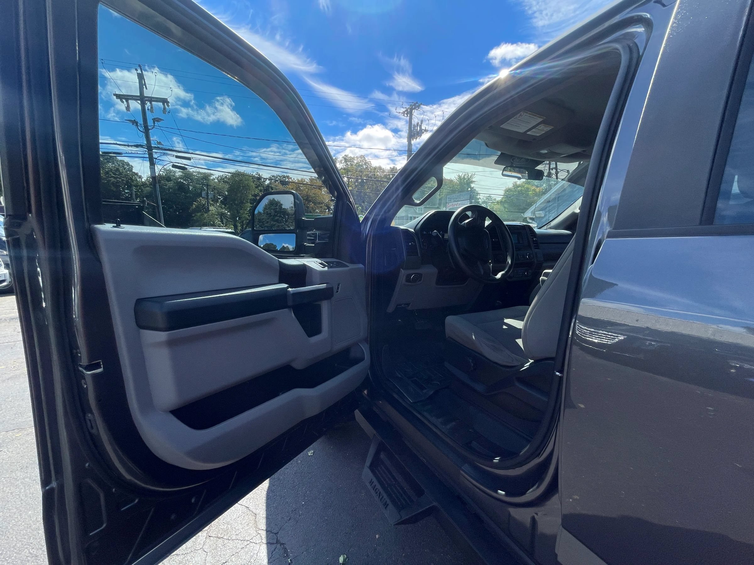 Used 2017 Ford F350 XL AWD/4WD image 10