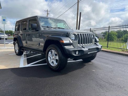 Used 2021 Jeep Wrangler Unlimited Sport image 8