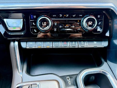 Used 2022 GMC Sierra 1500 Denali image 22