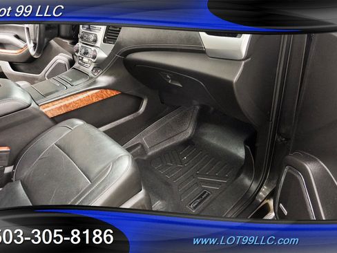 Used 2017 Chevrolet Suburban Premier image 37