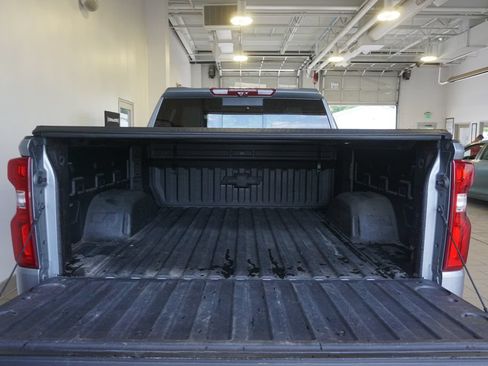 Used 2023 Chevrolet Silverado 1500 LTZ w/ LTZ Premium Package AWD/4WD image 19