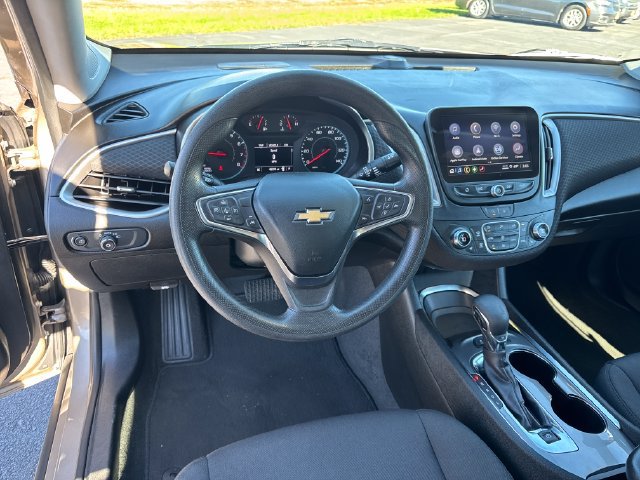 Used 2024 Chevrolet Malibu LT FWD image 13