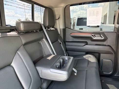 Used 2024 GMC Sierra 1500 Denali w/ Technology Package AWD/4WD image 32