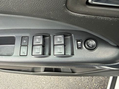 Used 2022 Chevrolet Colorado Z71 w/ Safety Package AWD/4WD image 19