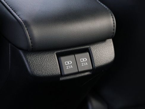 Certified 2022 Toyota Prius XLE w/ Advanced Technology Package image 20