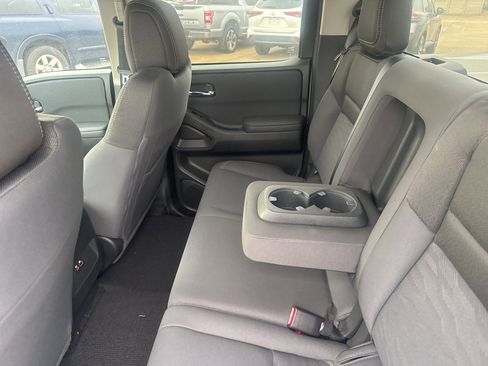 Used 2024 Nissan Frontier SV w/ Technology Package image 22