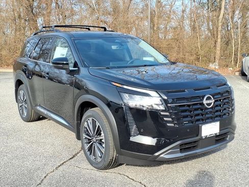 New 2026 Nissan Pathfinder Platinum image 3