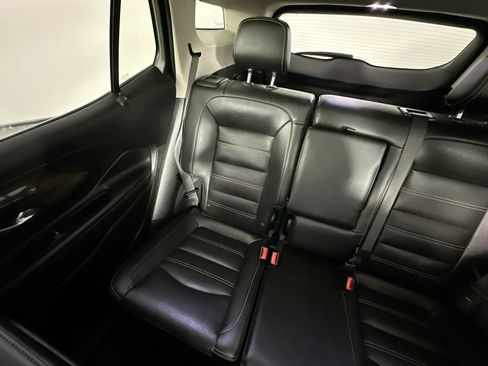 Used 2024 GMC Terrain Denali w/ Black Diamond Edition AWD/4WD image 12