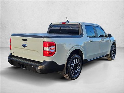 Used 2024 Ford Maverick Lariat image 5