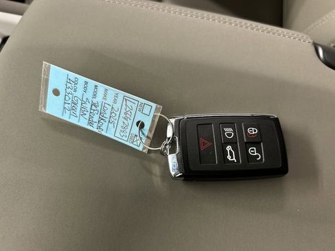 Used 2025 Land Rover Defender 90 S AWD/4WD image 13