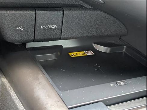 Used 2022 Toyota Camry XSE FWD image 17