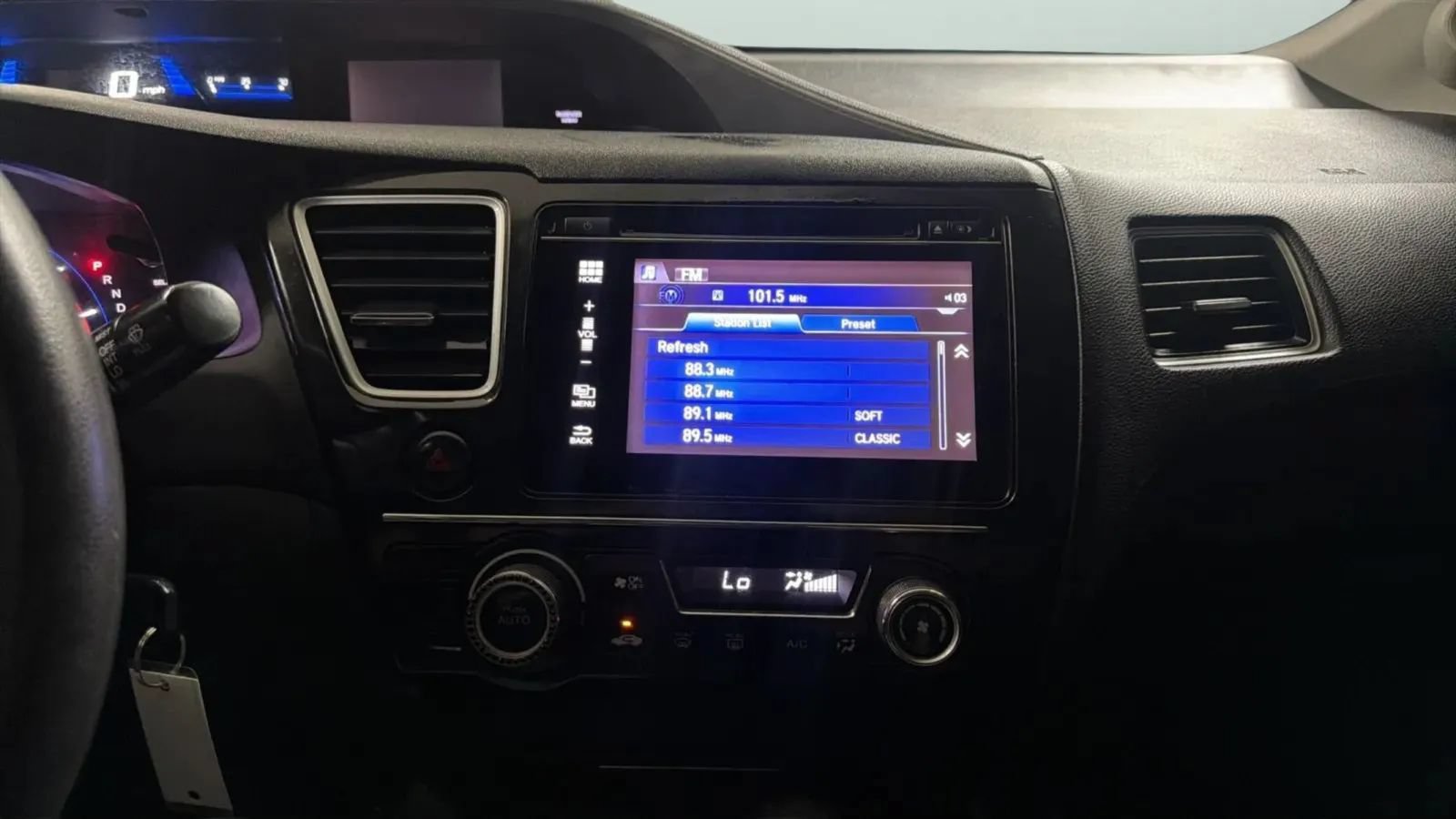 Used 2015 Honda Civic SE image 14