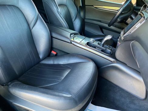 Used 2019 Maserati Ghibli RWD image 46