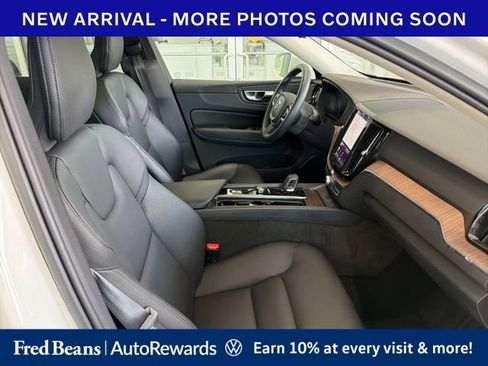 Used 2023 Volvo XC60 B5 Plus w/ Climate Package AWD/4WD image 6