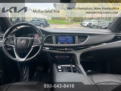 Used 2023 Buick Enclave Avenir w/ Avenir Technology Package AWD/4WD image 17
