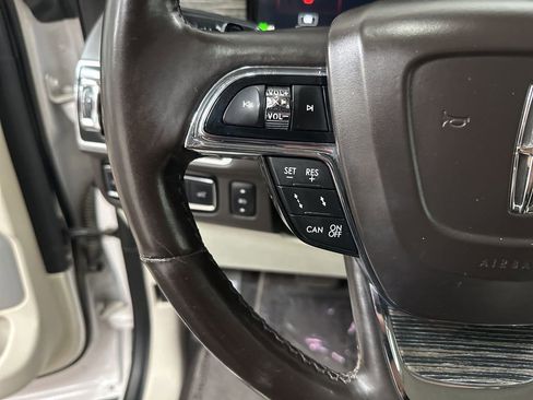 Used 2019 Lincoln Navigator L Black Label w/ Cargo Package AWD/4WD image 16