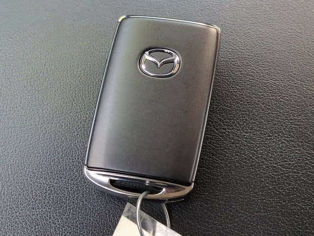 Used 2025 MAZDA MAZDA3 s FWD image 25