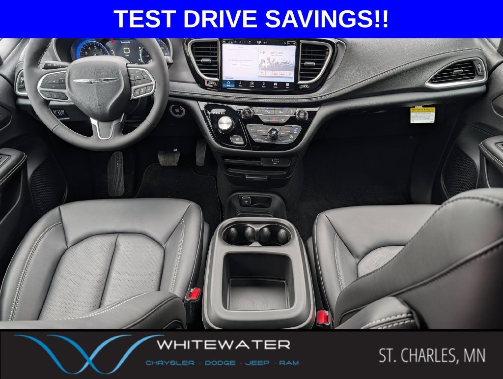 New 2026 Chrysler Pacifica Select AWD/4WD image 9