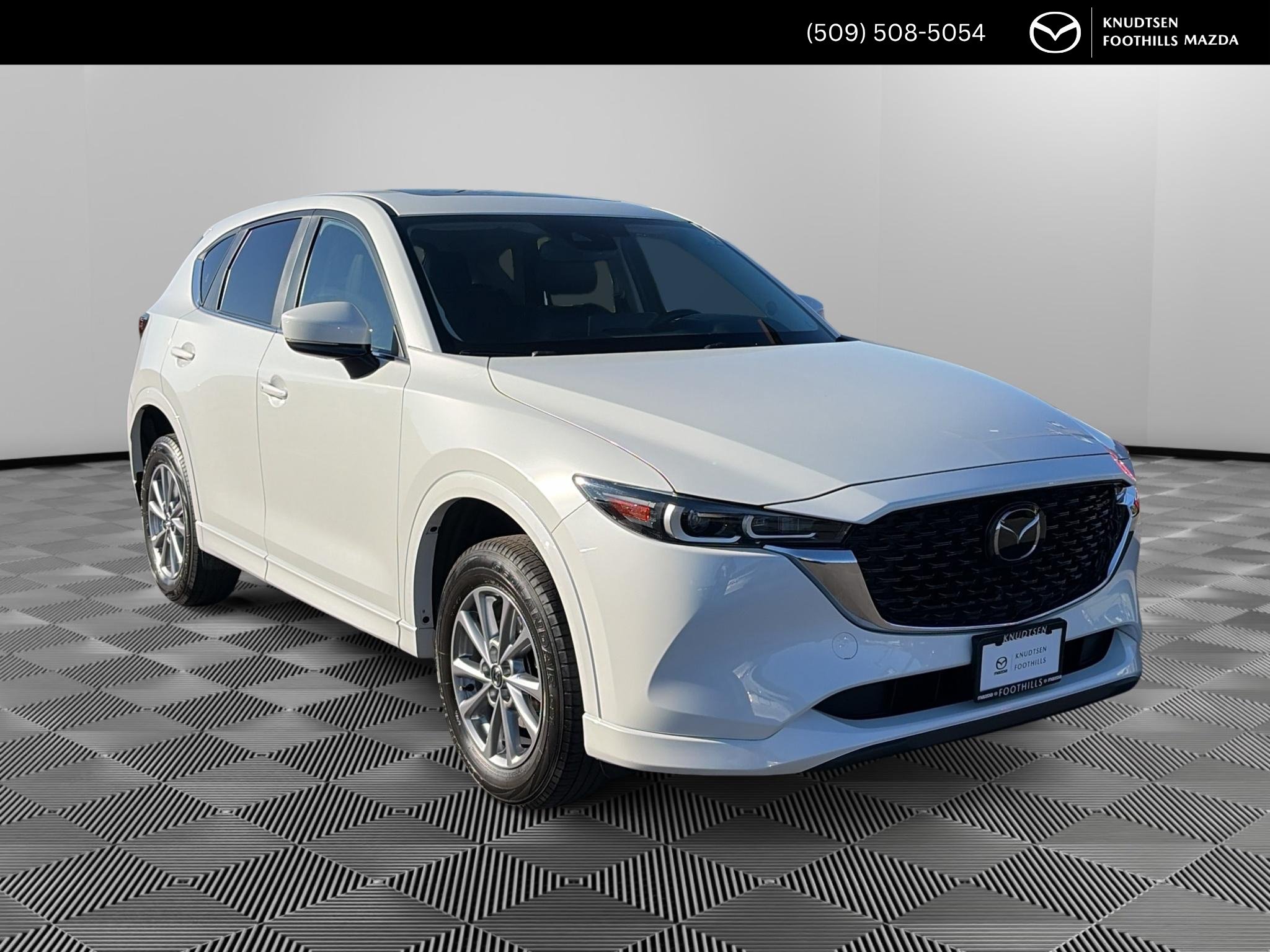 Used 2025 MAZDA CX-5 AWD 2.5 S w/ Preferred Package image 1