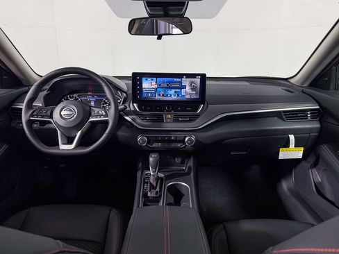 New 2026 Nissan Altima 2.5 SR FWD image 9