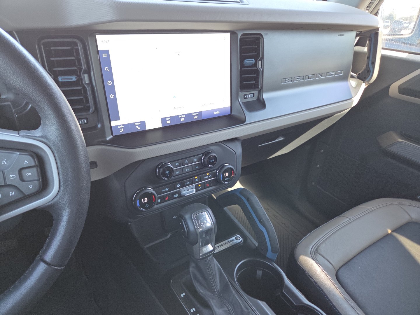 Used 2023 Ford Bronco Wildtrak AWD/4WD image 31