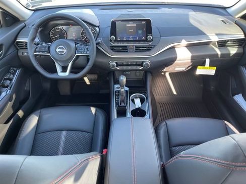 New 2025 Nissan Altima 2.5 SR image 26