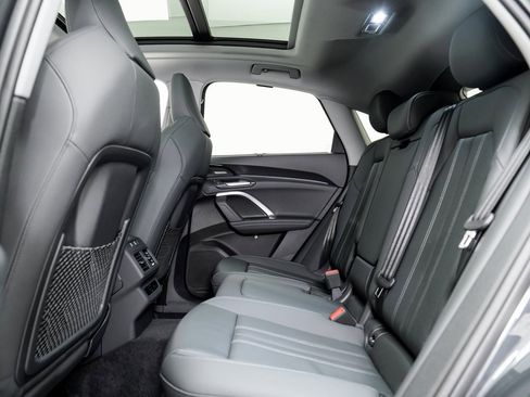 New 2025 Audi Q5 Premium Plus image 23